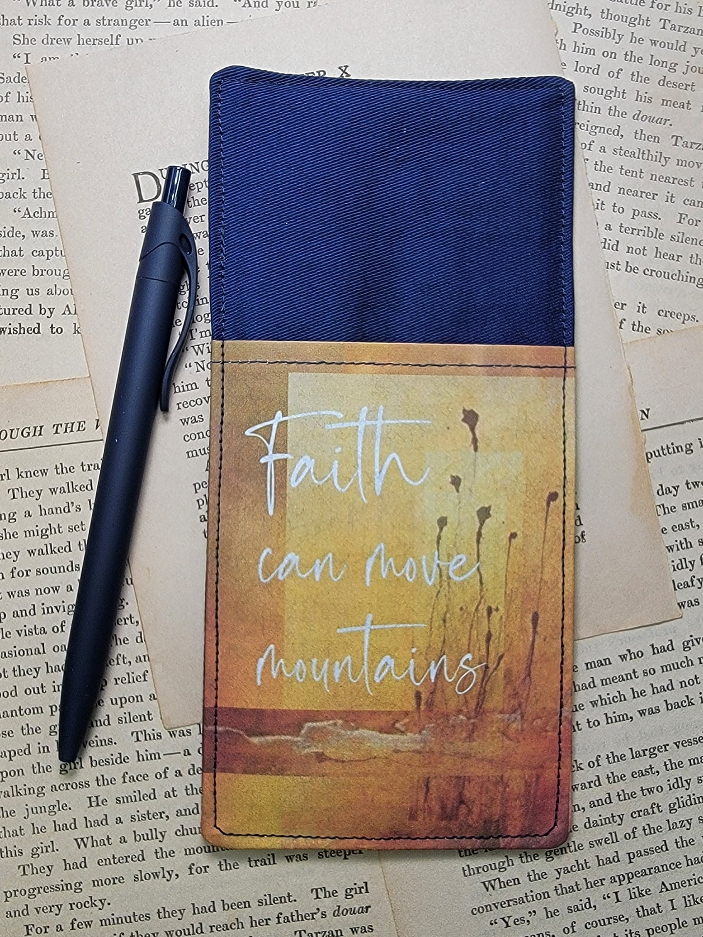 Faith can move mountains - Pen Holder - 2